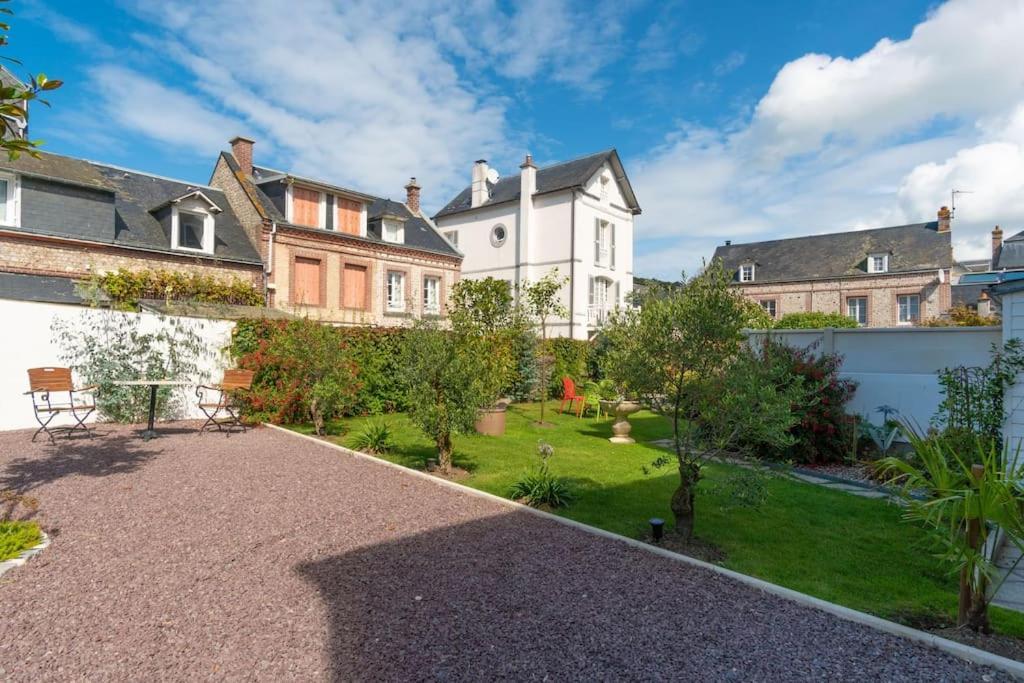 Gite Le Doris Avec Place De Stationnement Privee Incluse Etretat Exterior photo
